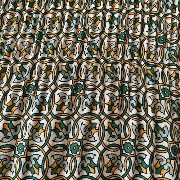 Max Studio Womens M Green Bell Sleeve Pleated Smocked CottageCore Semi Sheer Top - Picture 7 of 7